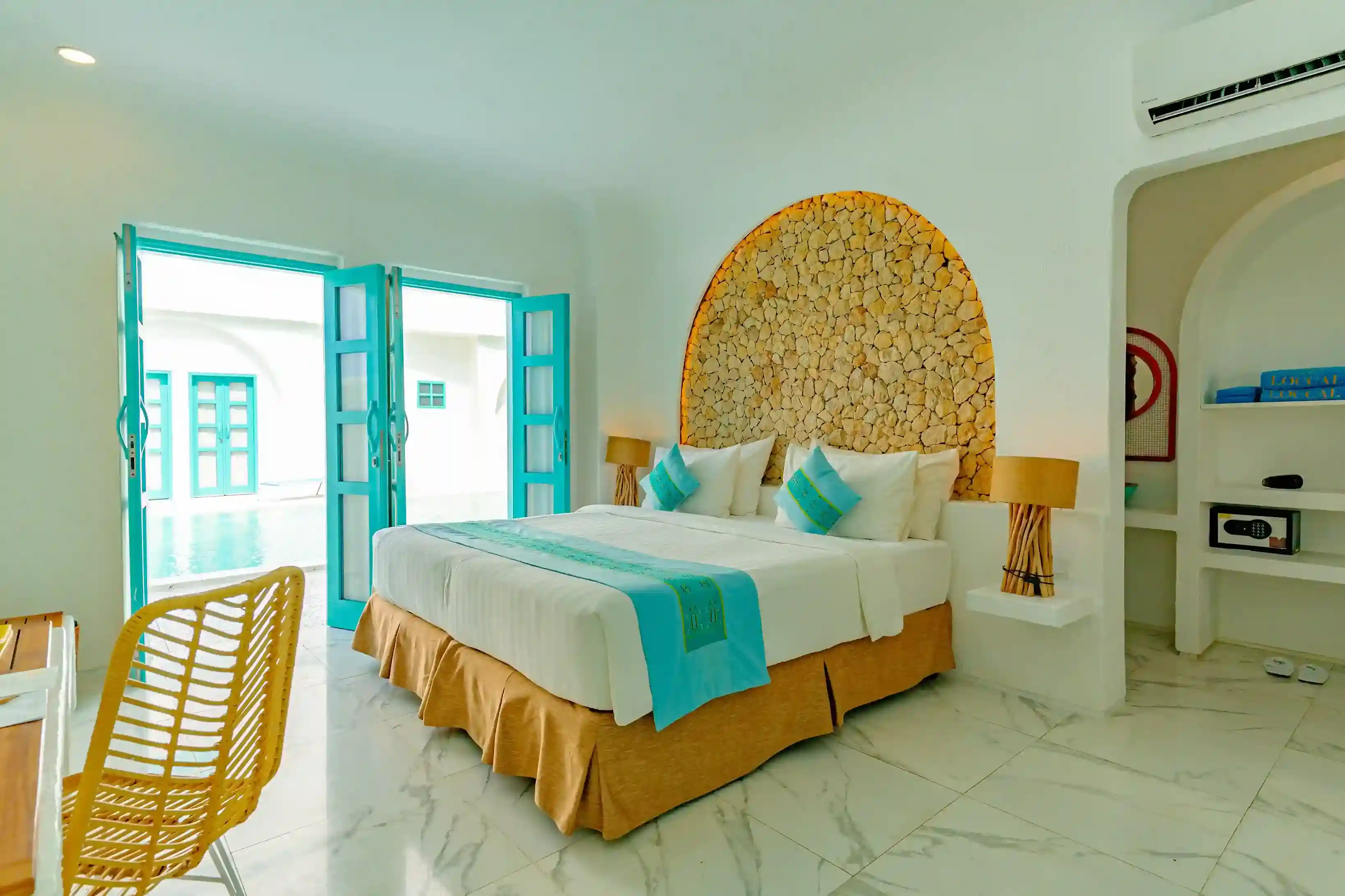 Lentar Suite | Loccal Collection Hotel | Labuan Bajo | Hotel Santorini Indonesia